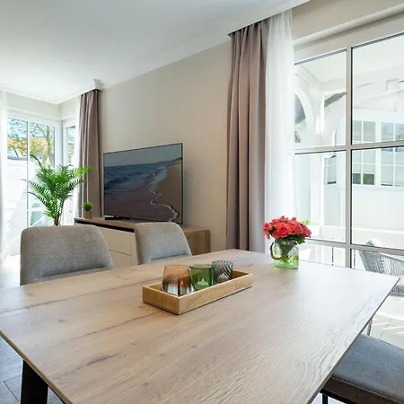 Vesta In Lage Mit Strandkorb Am Apartment *