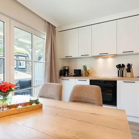 Apartment Vesta In Lage Mit Strandkorb Am *